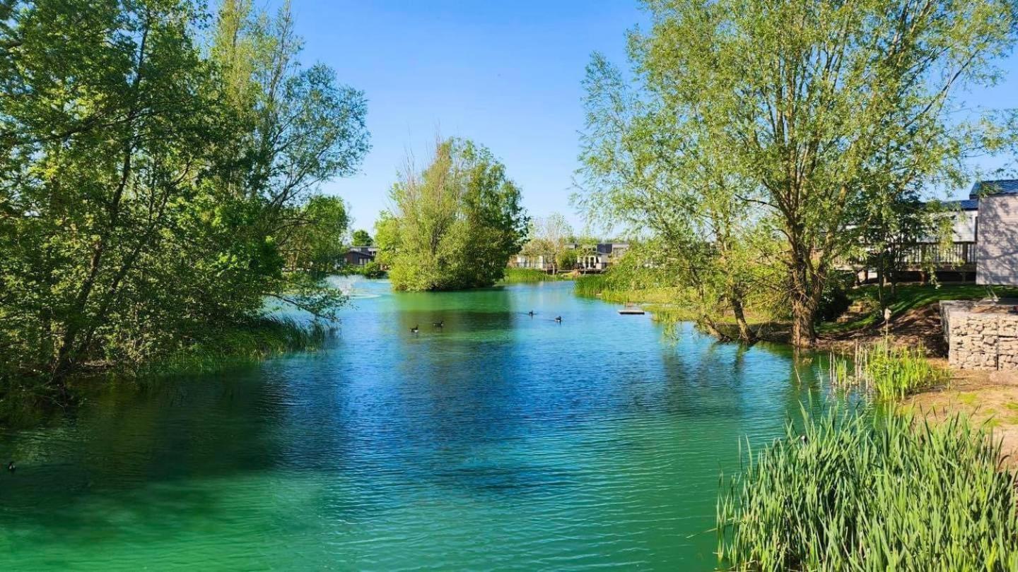 Lakefront 5 Star Country Park Private Fishing Free Parking S Malton