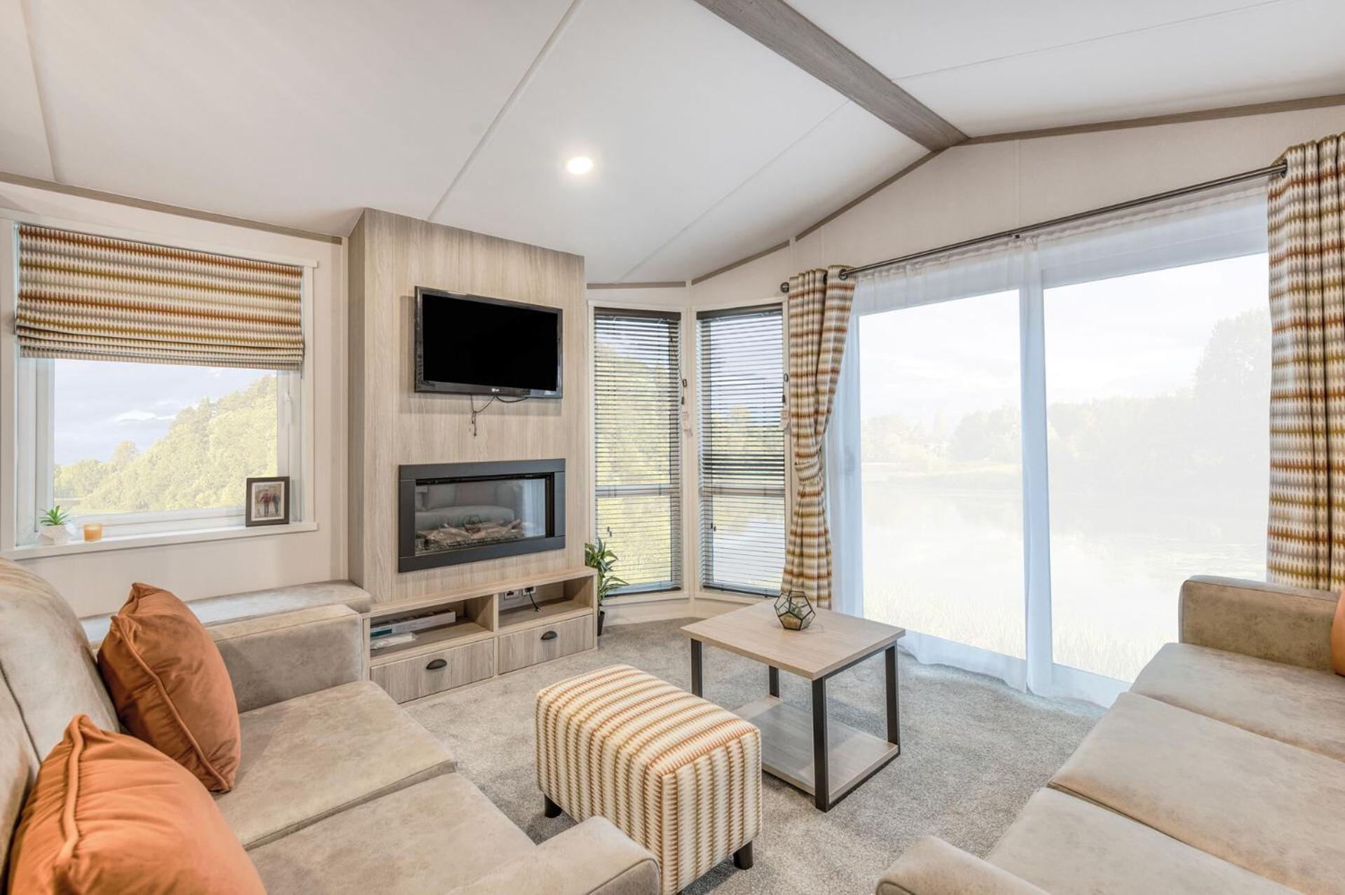 Holiday home Lakefront 5 Star Country Park Private Fishing Free Parking S