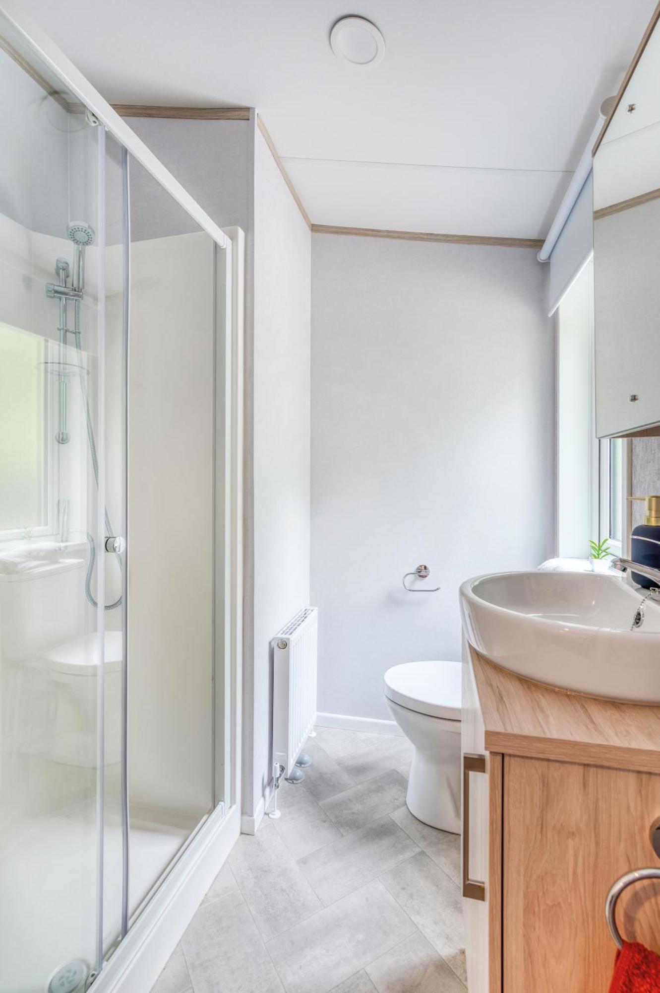 Holiday home Lakefront 5 Star Country Park Private Fishing Free Parking S